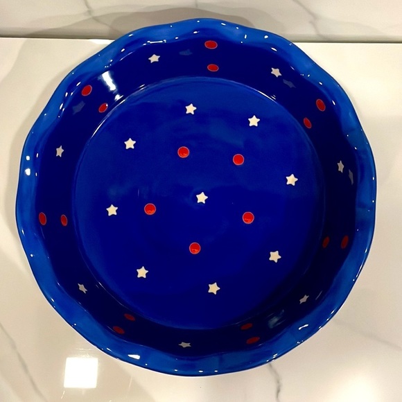 Temptations by Tara Red White and Blue 9'' Fluted Round Baking Pie Quiche Dish - Picture 2 of 12
